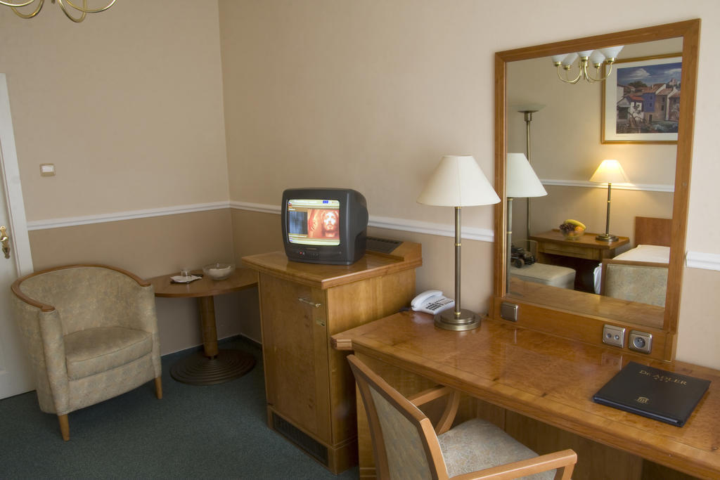 Dr. Adler Spa & Kurhotel Františkovy Lázně Habitación foto