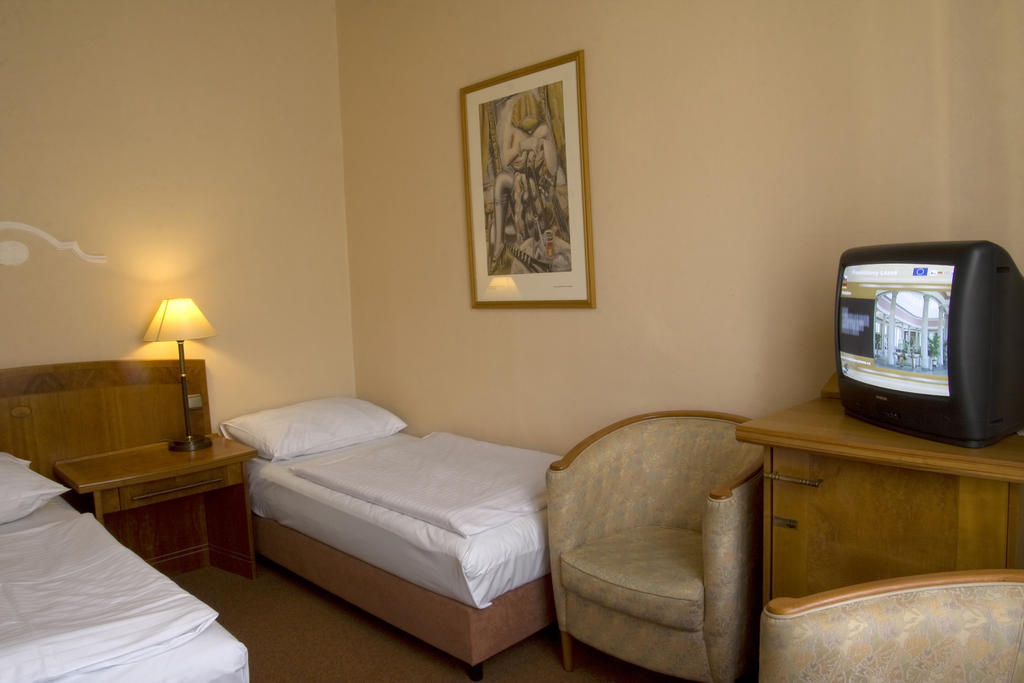 Dr. Adler Spa & Kurhotel Františkovy Lázně Habitación foto