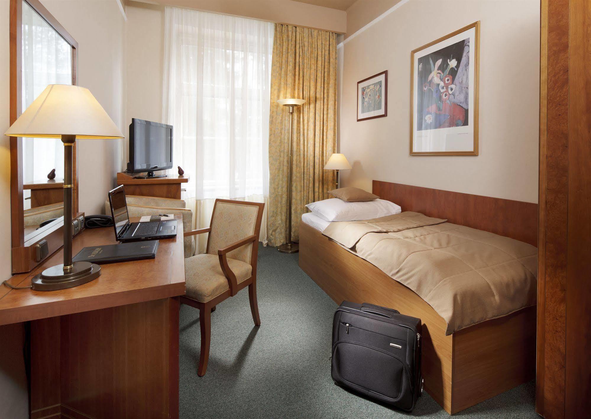 Dr. Adler Spa & Kurhotel Františkovy Lázně Exterior foto