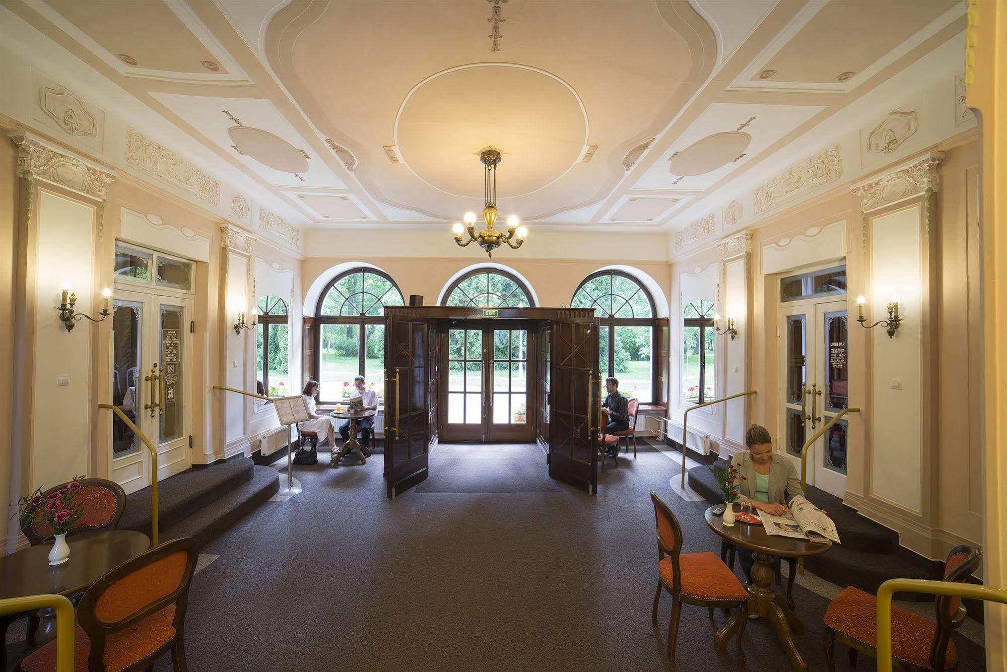 Dr. Adler Spa & Kurhotel Františkovy Lázně Exterior foto